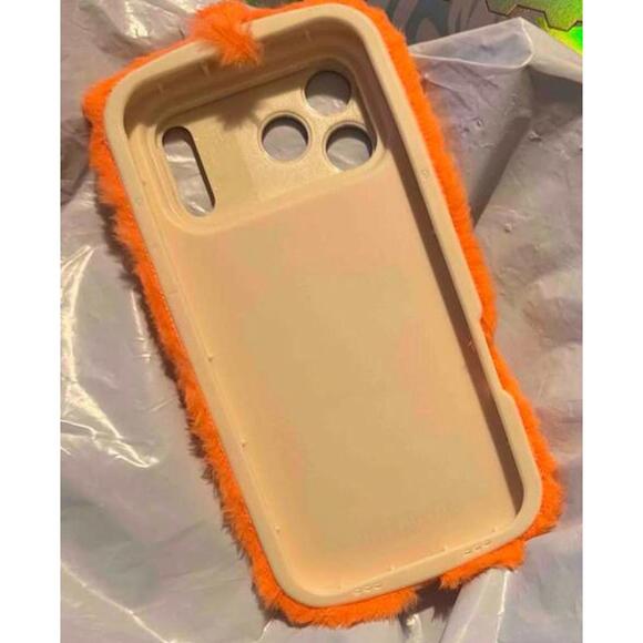 iPhone 17 pro max case - Picture 2 of 2